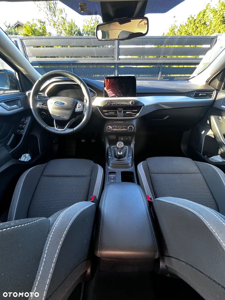 Ford Focus 1.5 EcoBlue Start-Stopp-System COOL&CONNECT - 10
