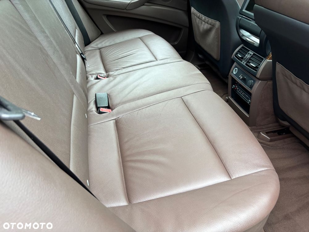 BMW X5 xDrive30d - 28