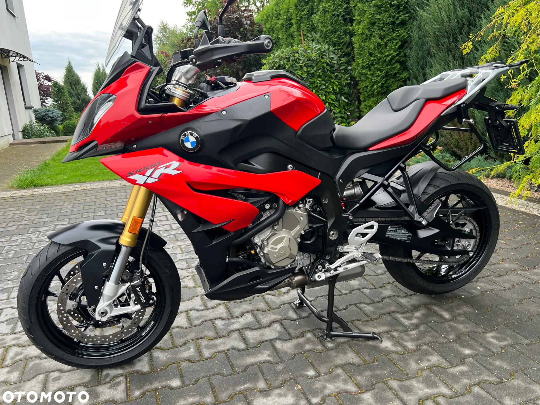 BMW XR - 12