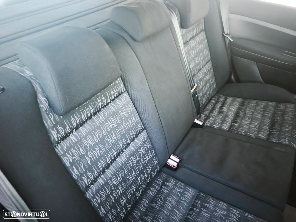 Peugeot 307 Break - 11