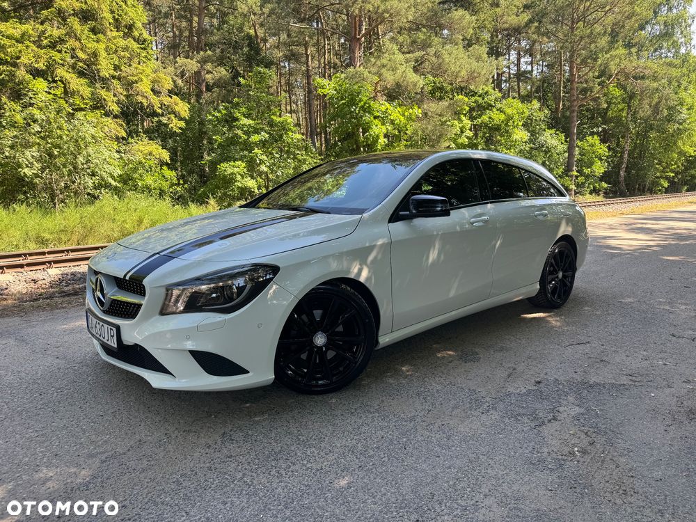 Mercedes-Benz CLA 200 7G-DCT - 2