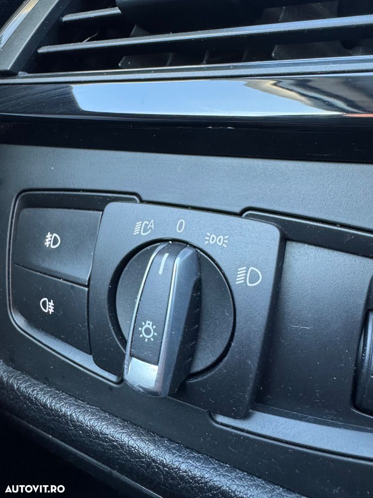 BMW Seria 3 320d Aut. Blue Performance Sport Line - 10