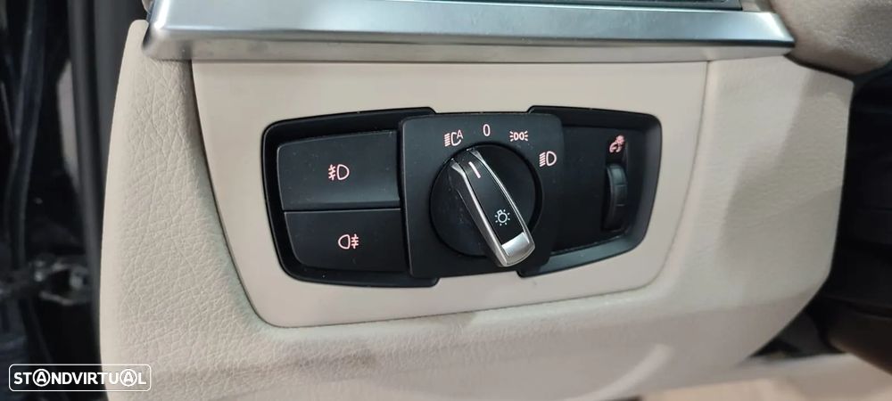 BMW 320 d Touring Aut. Sport Line - 56