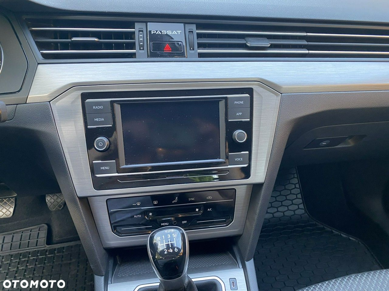 Volkswagen Passat 1.5 TSI EVO Essence - 23
