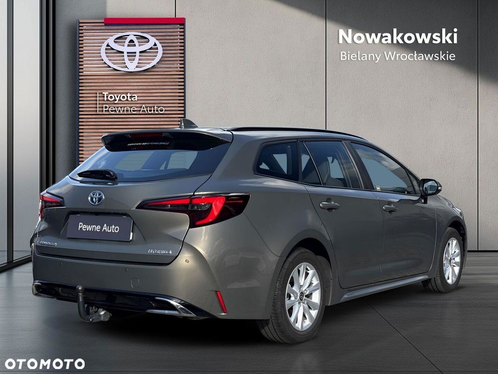 Toyota Corolla 2.0 Hybrid Comfort - 29
