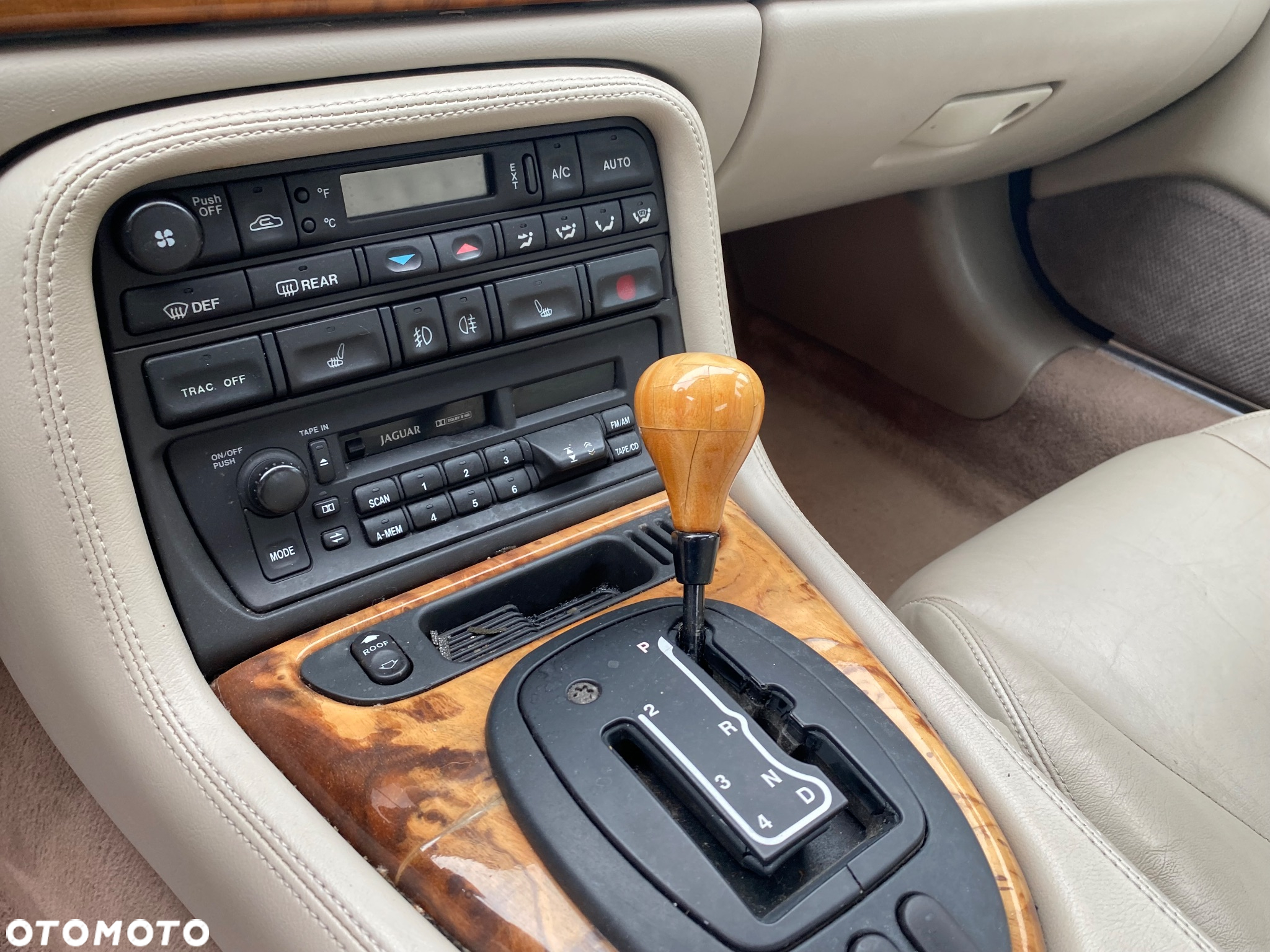 Jaguar XK8 4.2 - 22