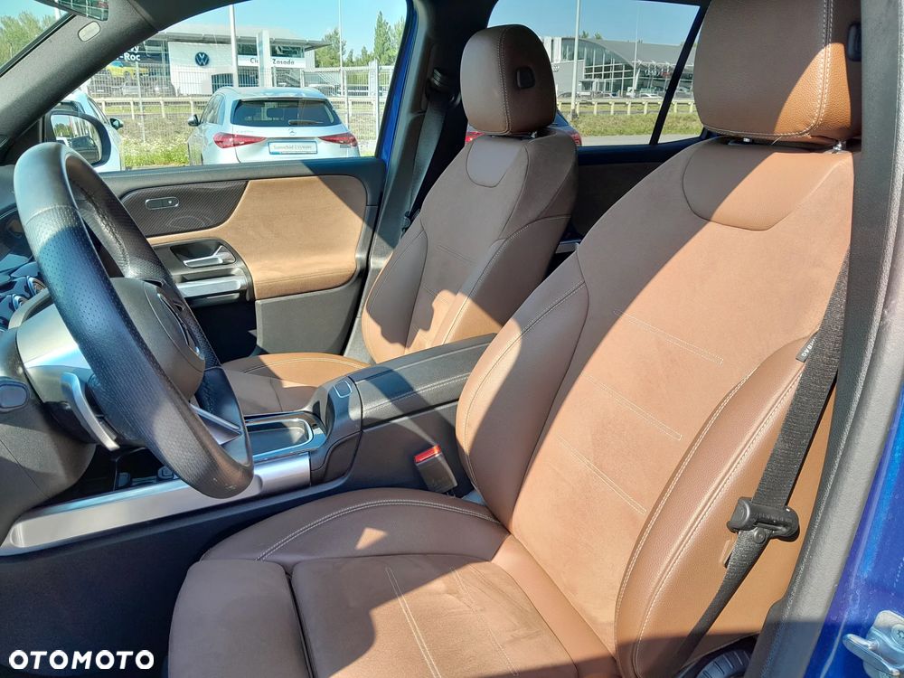 Mercedes-Benz GLB 200 AMG Line 7G-DCT - 9