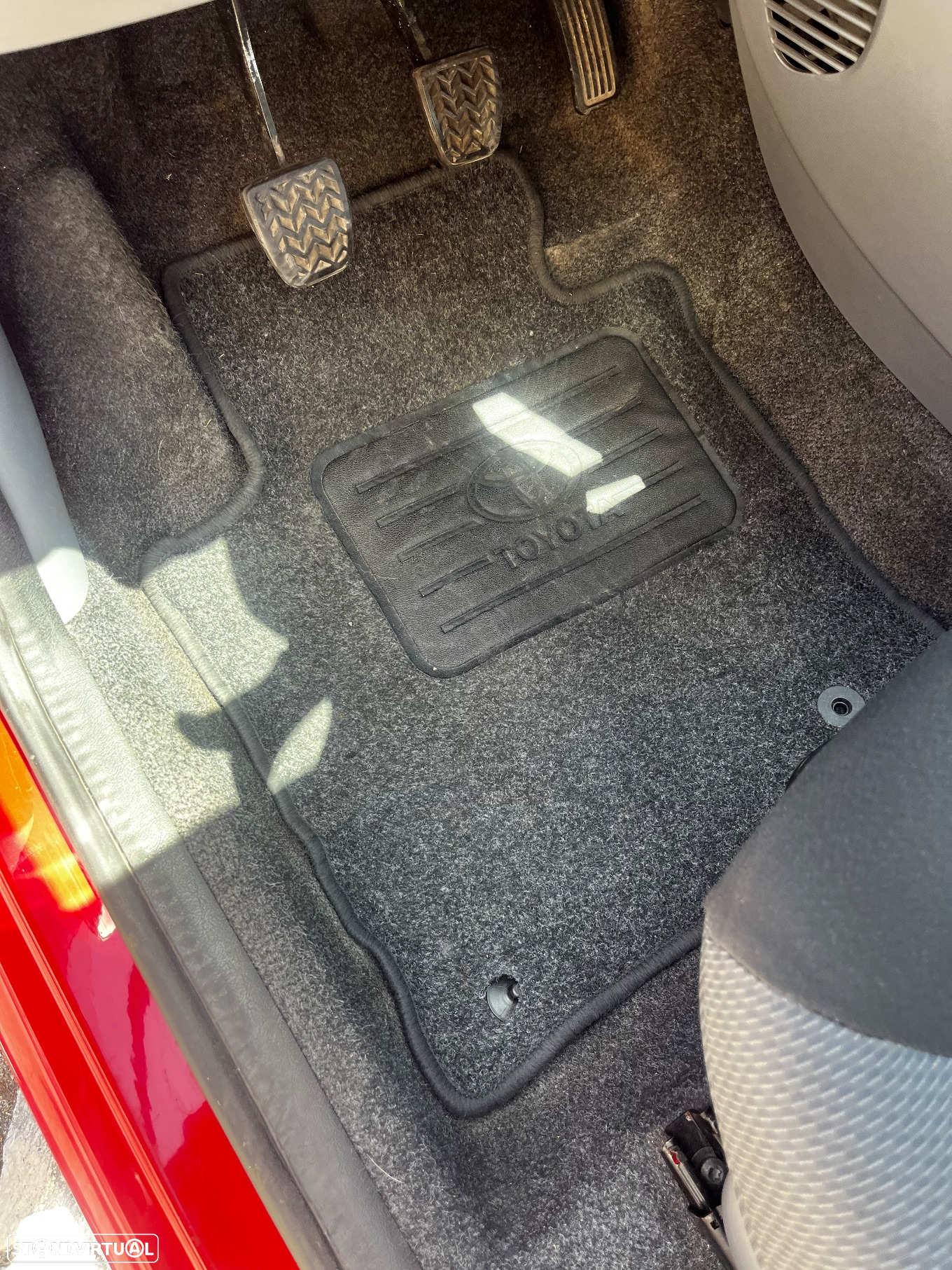 Toyota Aygo 1.0 + AC - 9