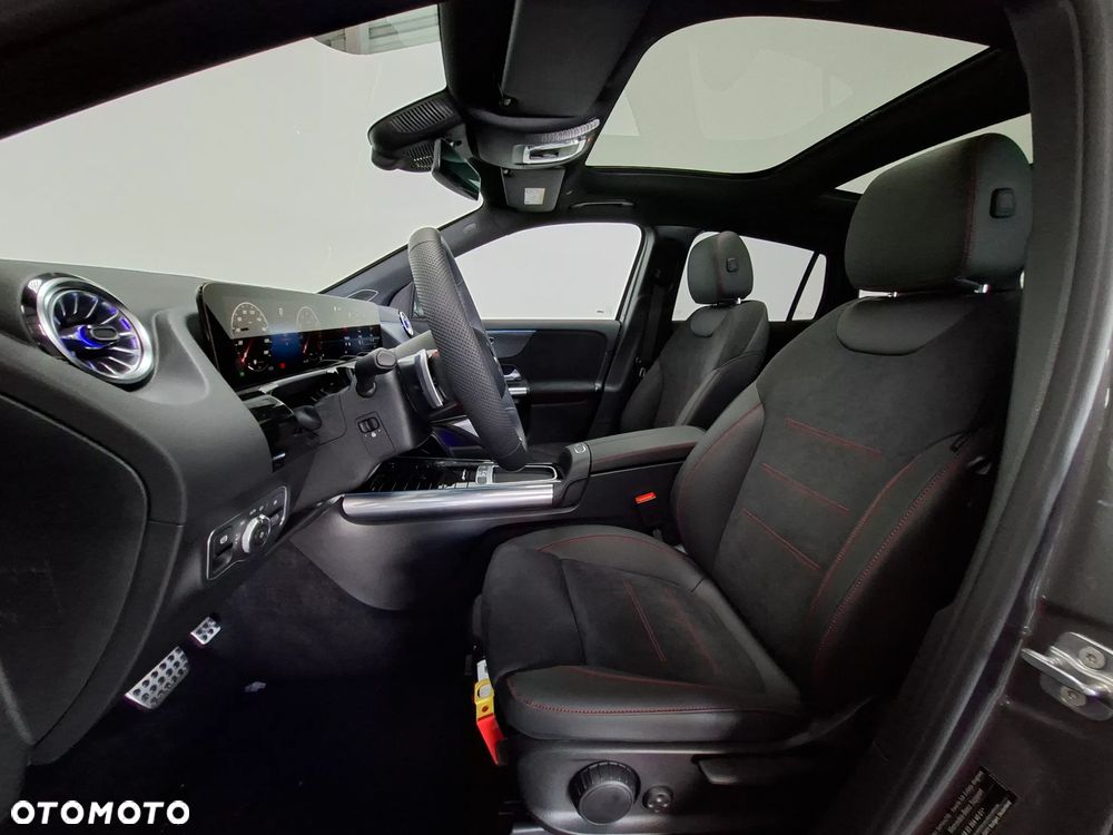 Mercedes-Benz GLA 220 mHEV 4-Matic AMG Line 8G-DCT - 10