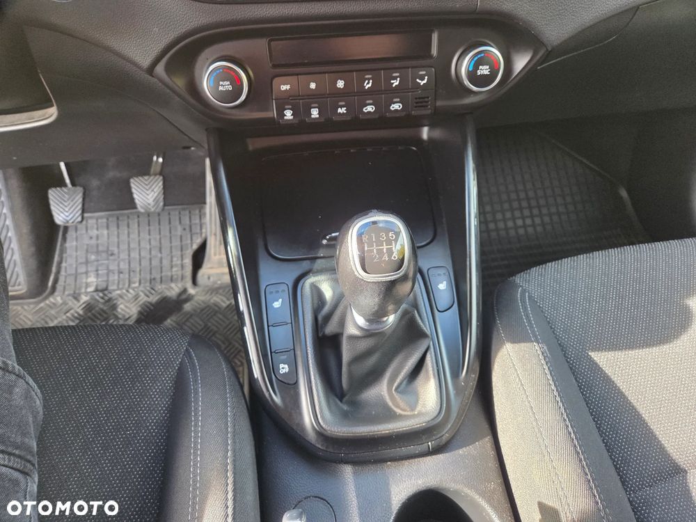 Kia Carens 1.6 GDI Business Line EU6 - 12