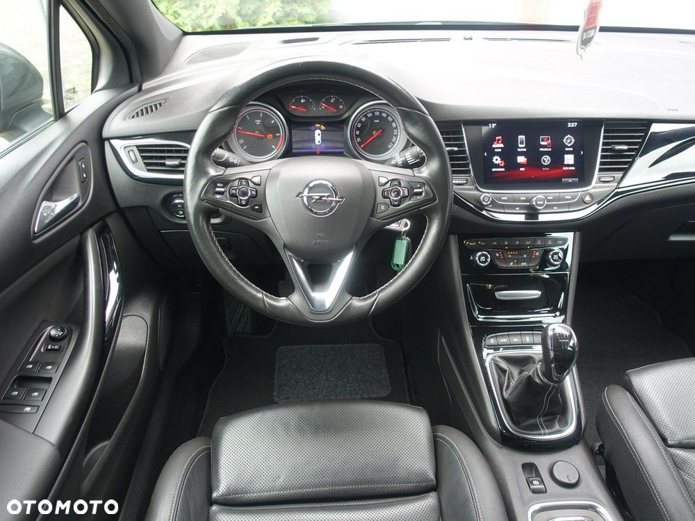 Opel Astra 1.6 BiTurbo D (CDTI) Start/Stop Innovation - 11