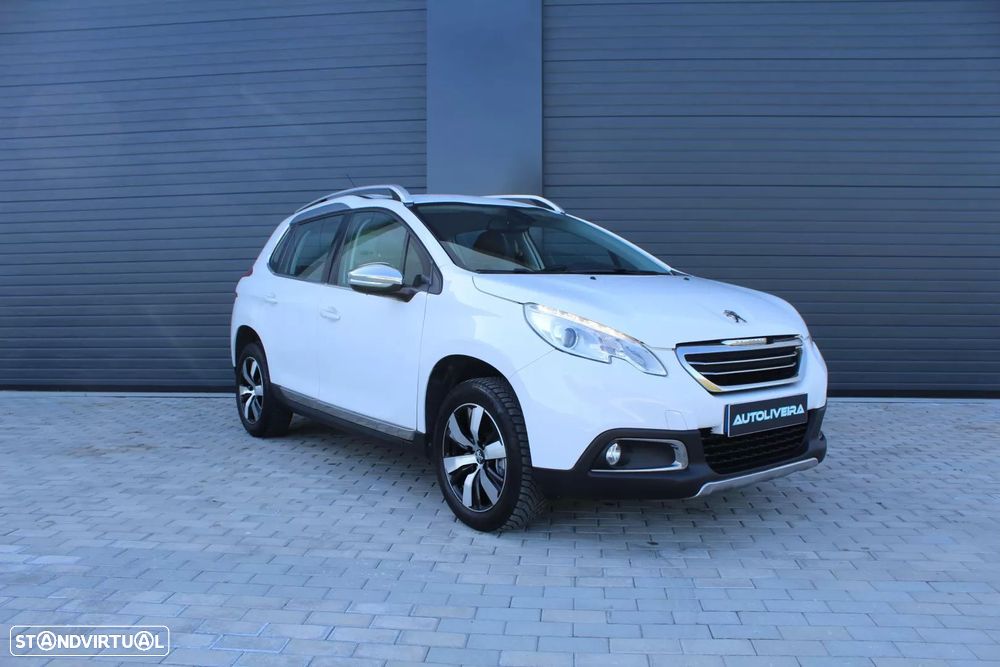 Peugeot 2008 1.2 PureTech Allure - 3