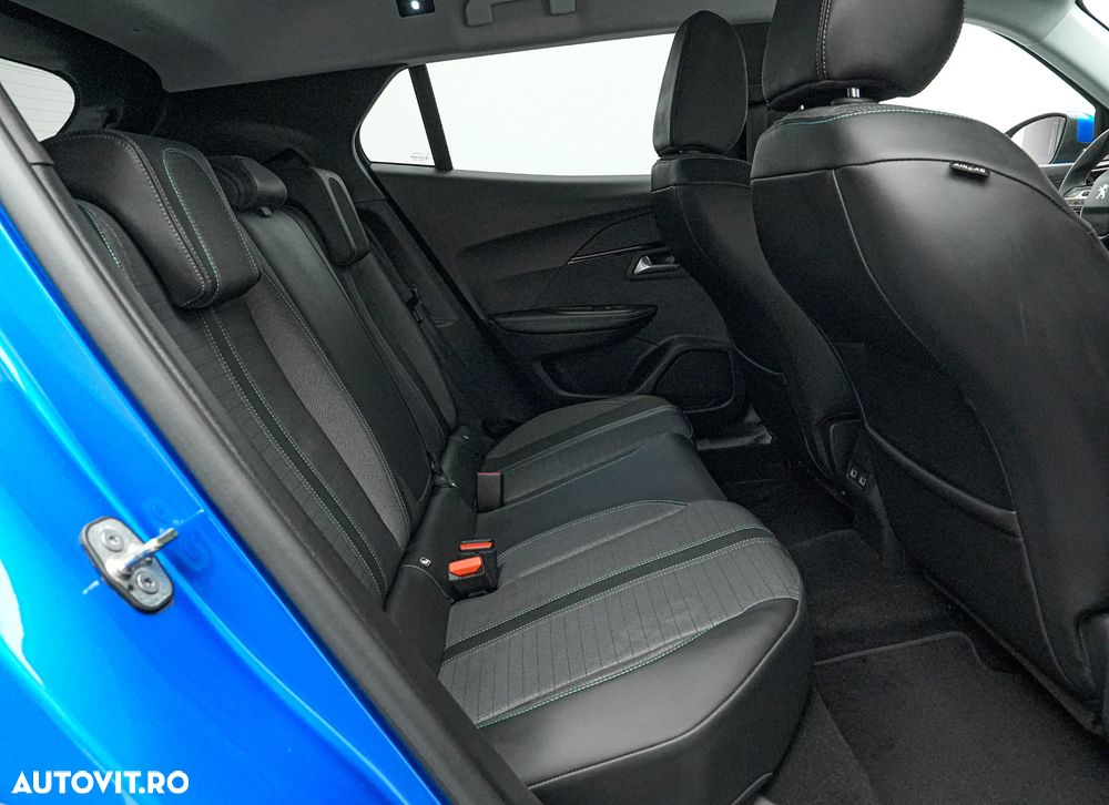 Peugeot 2008 1.5 BlueHDI 130 S&S EAT8 Allure - 17