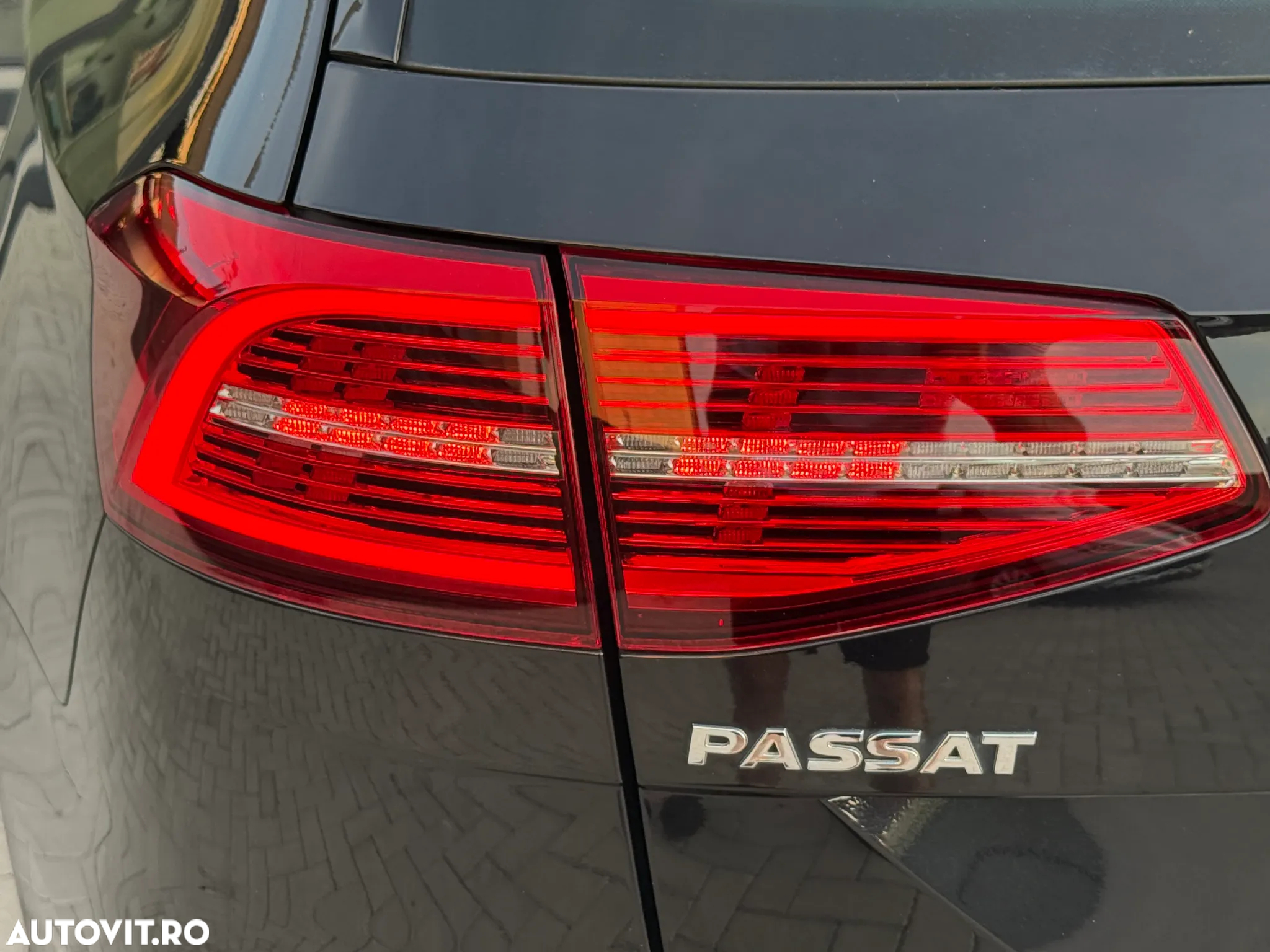 Volkswagen Passat Variant 2.0 TDI DSG Comfortline - 16
