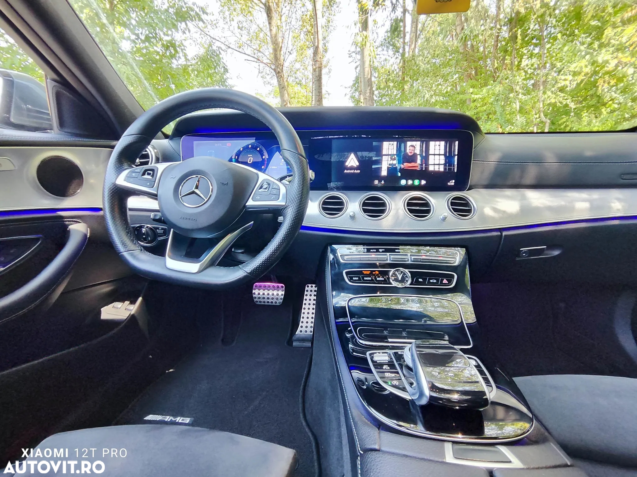 Mercedes-Benz E 220 d T 9G-TRONIC AMG Line - 33