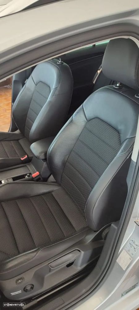 VW Golf Variant - 11