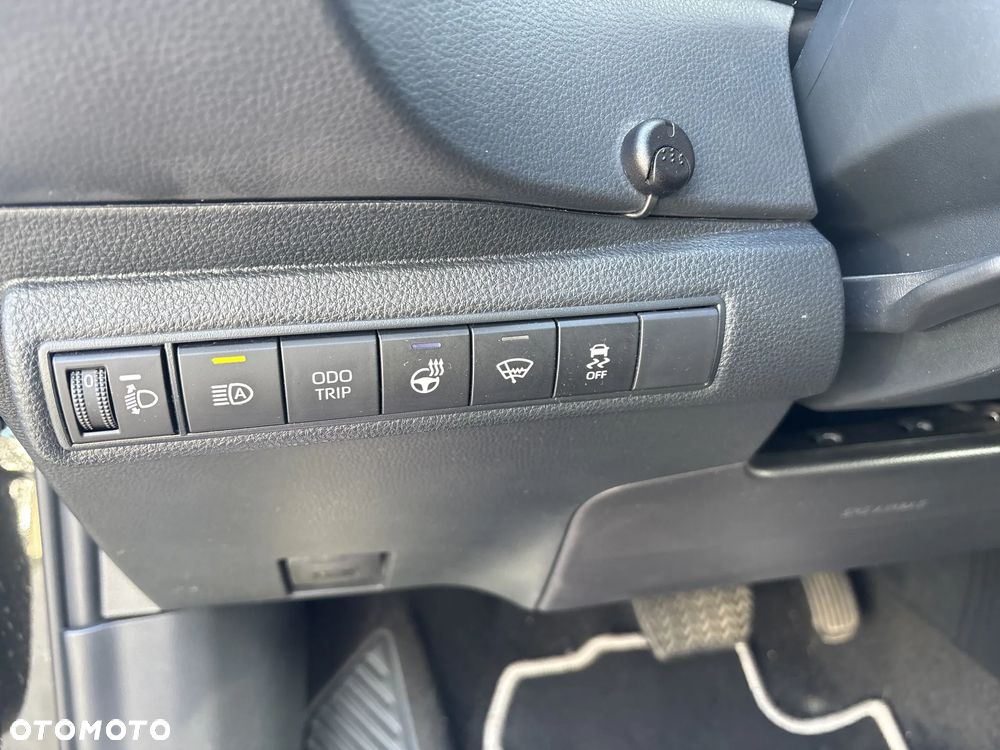 Toyota Corolla 1.8 Hybrid Comfort - 19