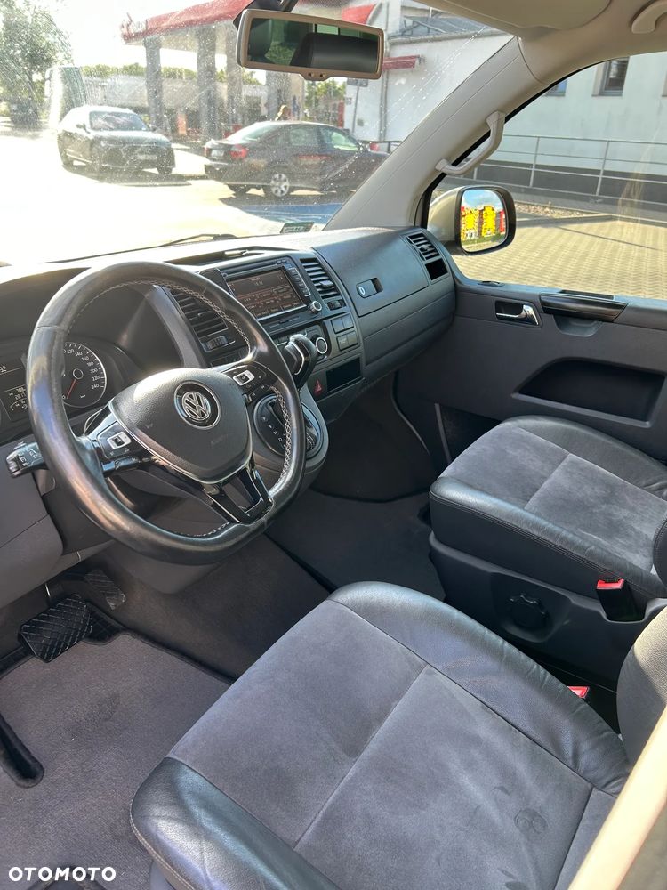 Volkswagen Multivan - 16