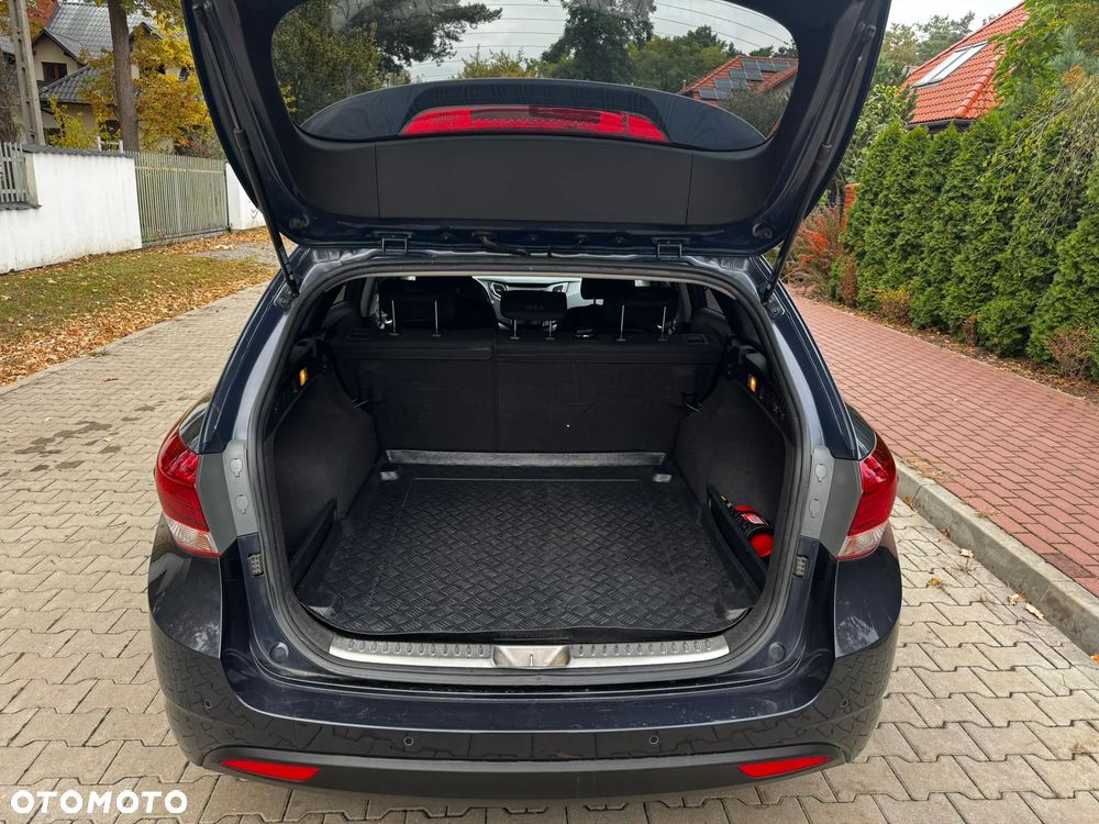 Hyundai i40 - 12