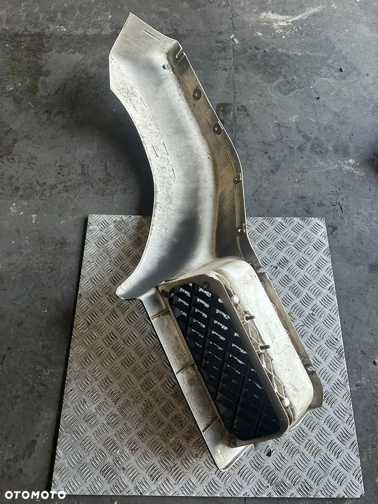 STOPIEŃ STOPNICA GÓRNA PRAWA LEWA RENAULT GAMA D 5010353501 5010353498 - 4