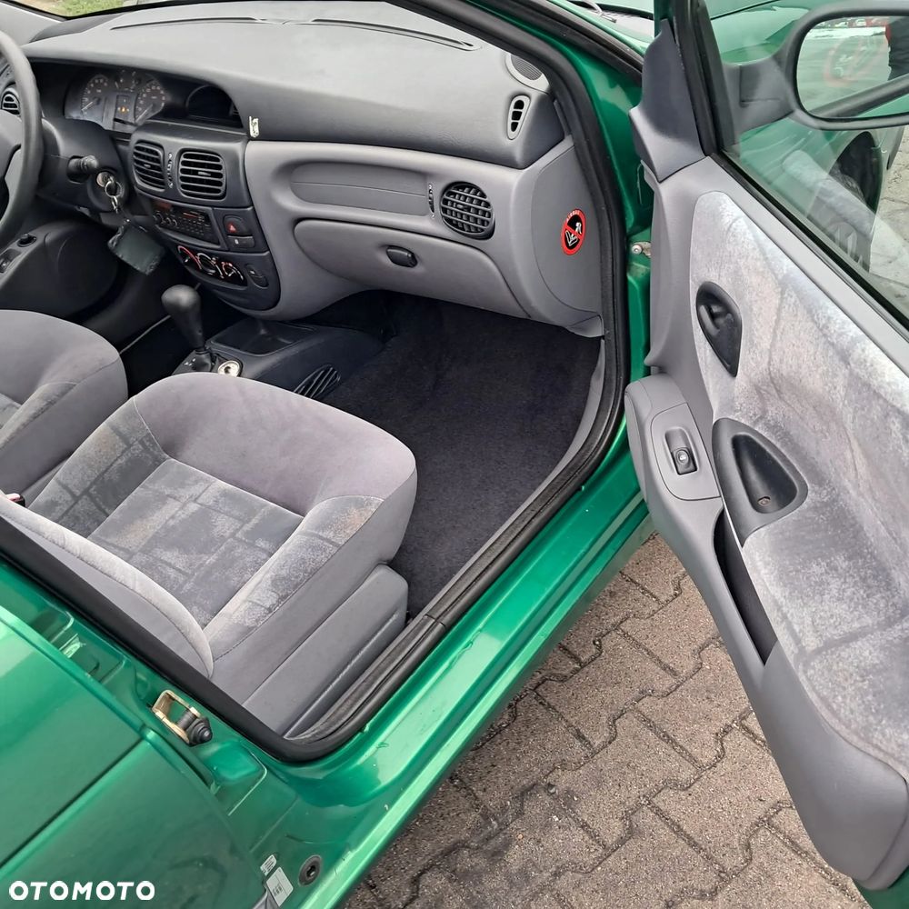 Renault Megane - 10