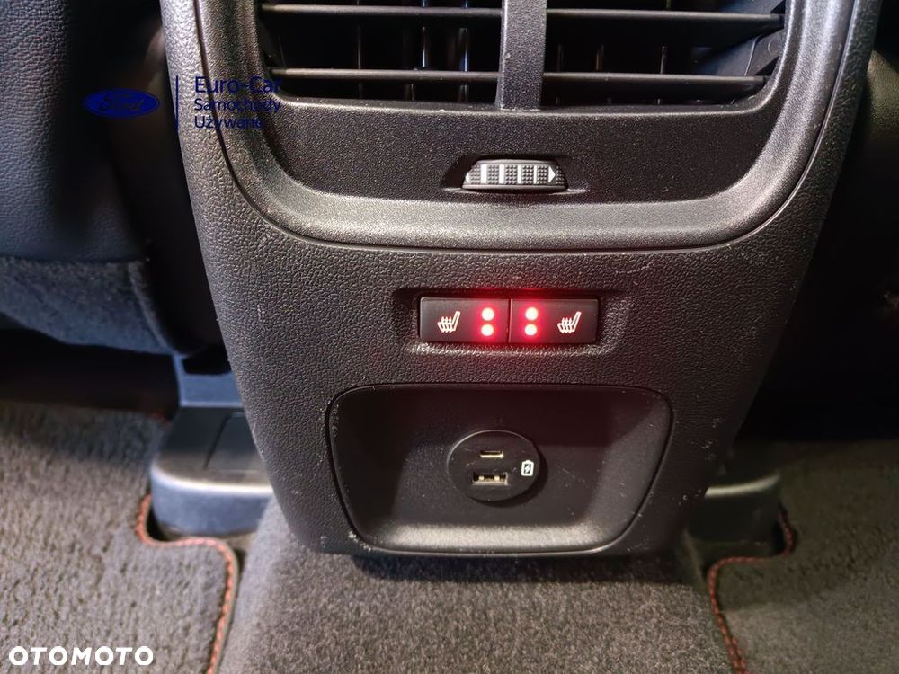 Ford Kuga 2.5 Duratec PHEV ST-LINE X - 33