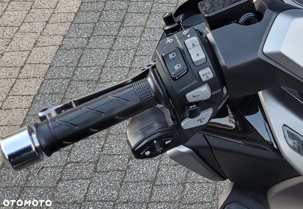 Honda NSS - 6