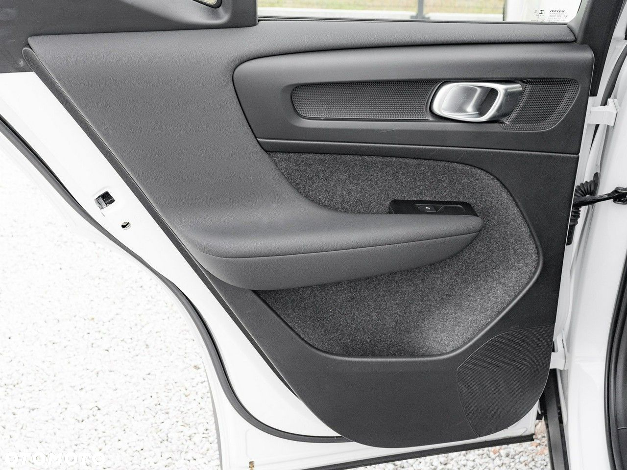 Volvo XC 40 T3 Momentum Pro - 22