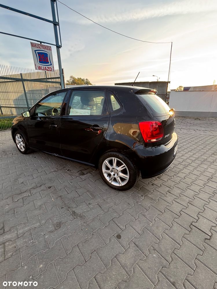 Volkswagen Polo - 8
