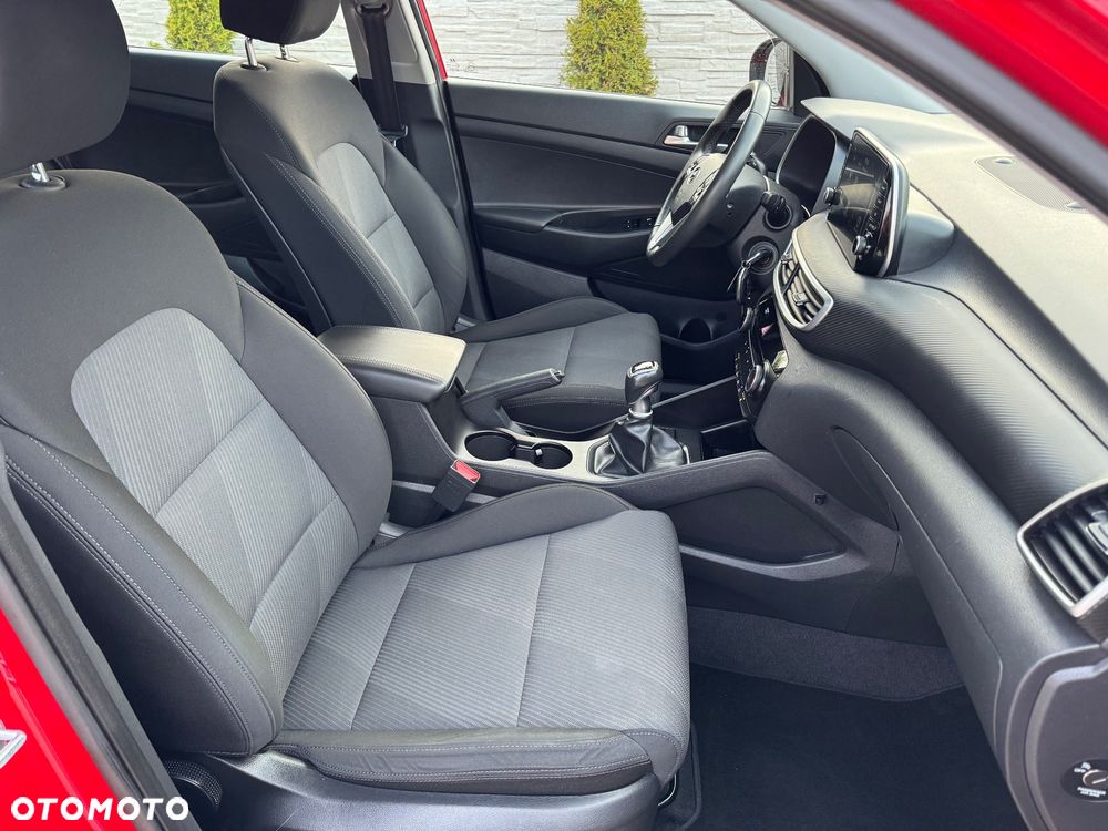 Hyundai Tucson 1.6 GDi 2WD Select - 32