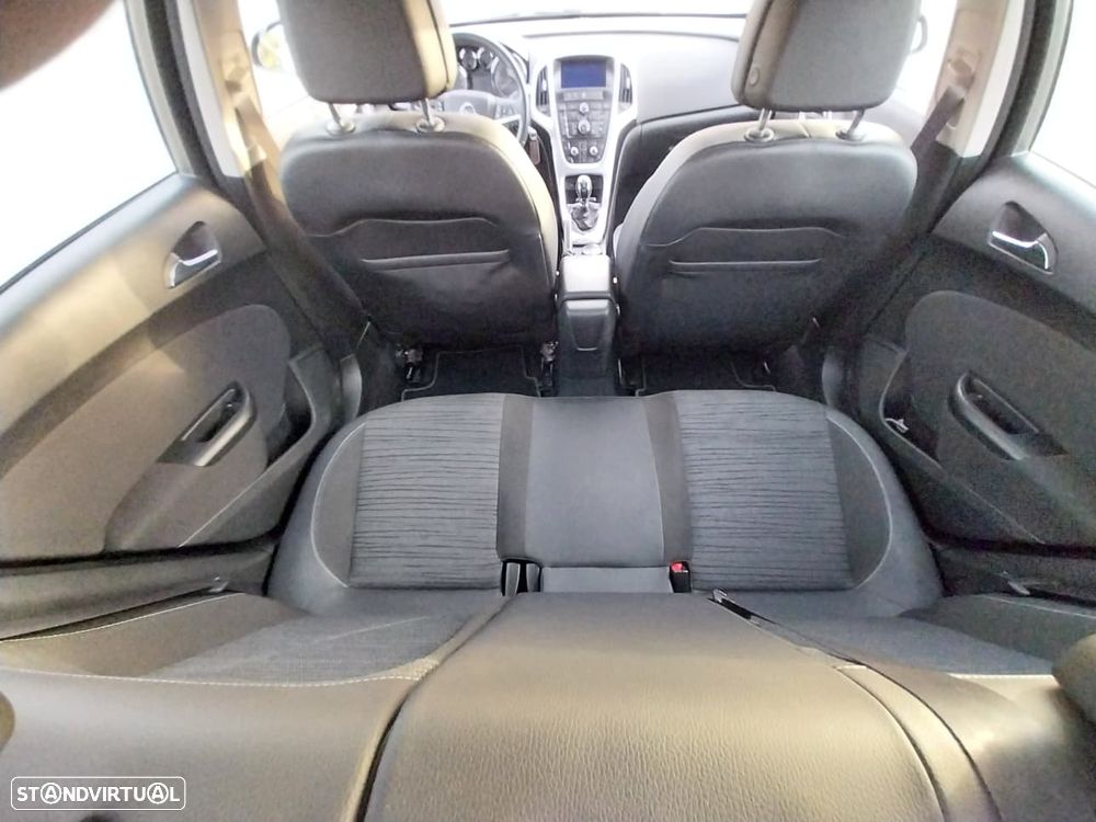Opel Astra 1.4 Cosmo - 8