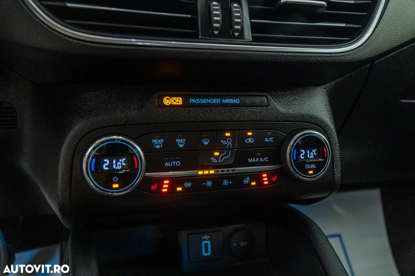 Ford Focus 1.5 EcoBlue Titanium - 12