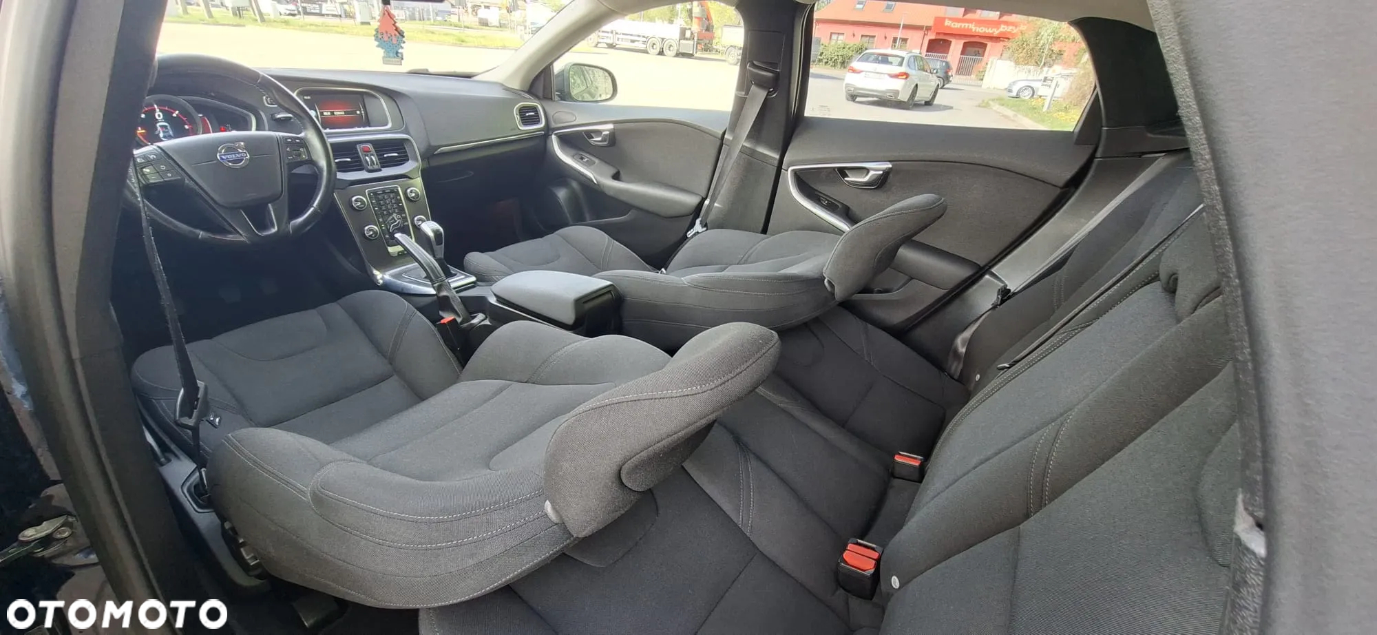 Volvo V40 D4 Drive-E Momentum - 21