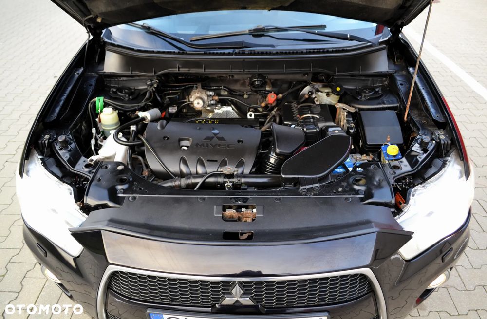 Mitsubishi Outlander 2.4 Intense + CVT - 37