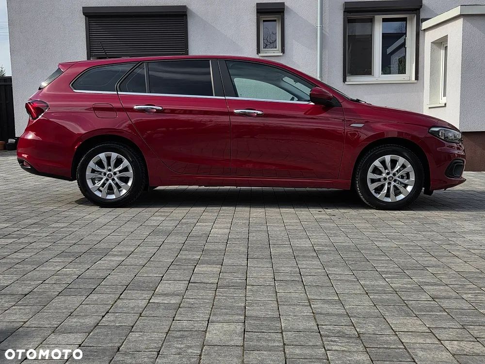 Fiat Tipo 1.4 16v Lounge EU6d - 2