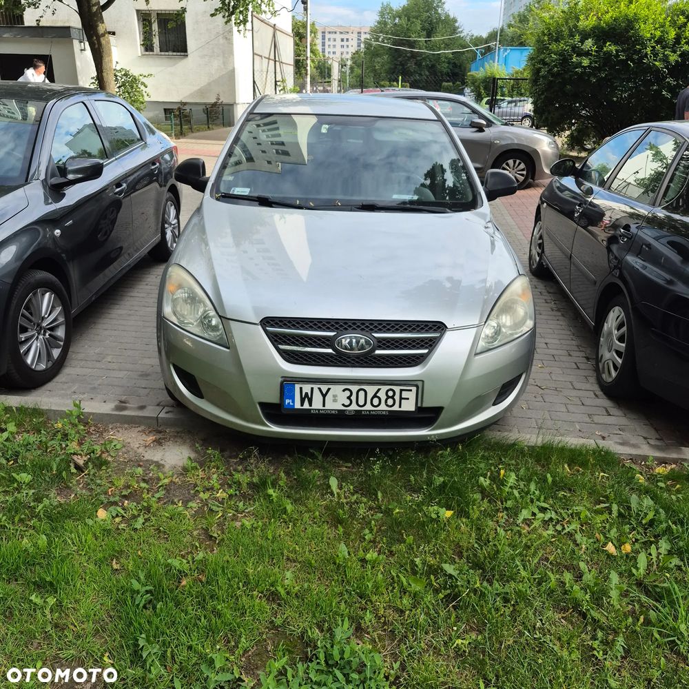 Kia Ceed - 1
