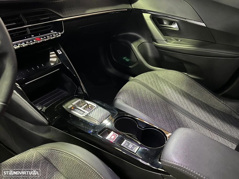 Peugeot 2008 1.2 Hybrid Allure e-DCS6 - 25