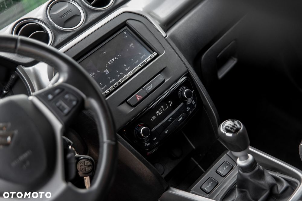 Suzuki Vitara 1.4 Boosterjet Hybrid Comfort+ - 16