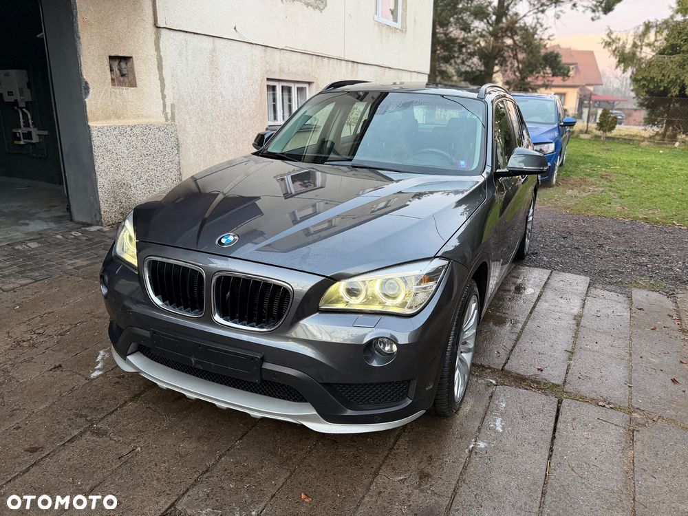 BMW X1 xDrive18d xLine - 15