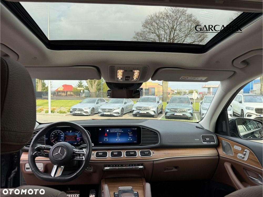 Mercedes-Benz GLS - 9
