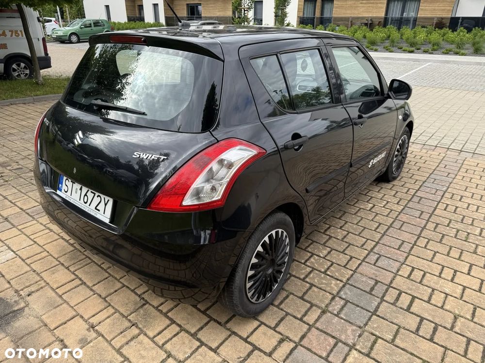 Suzuki Swift 1.2 Club - 4