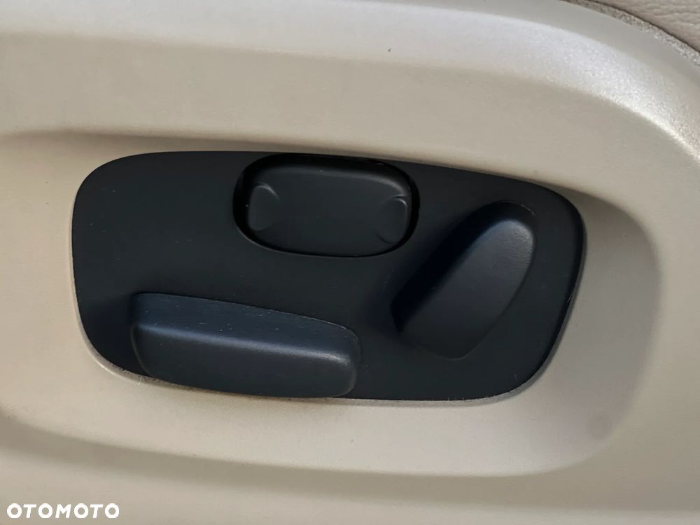 Land Rover Range Rover Evoque - 17