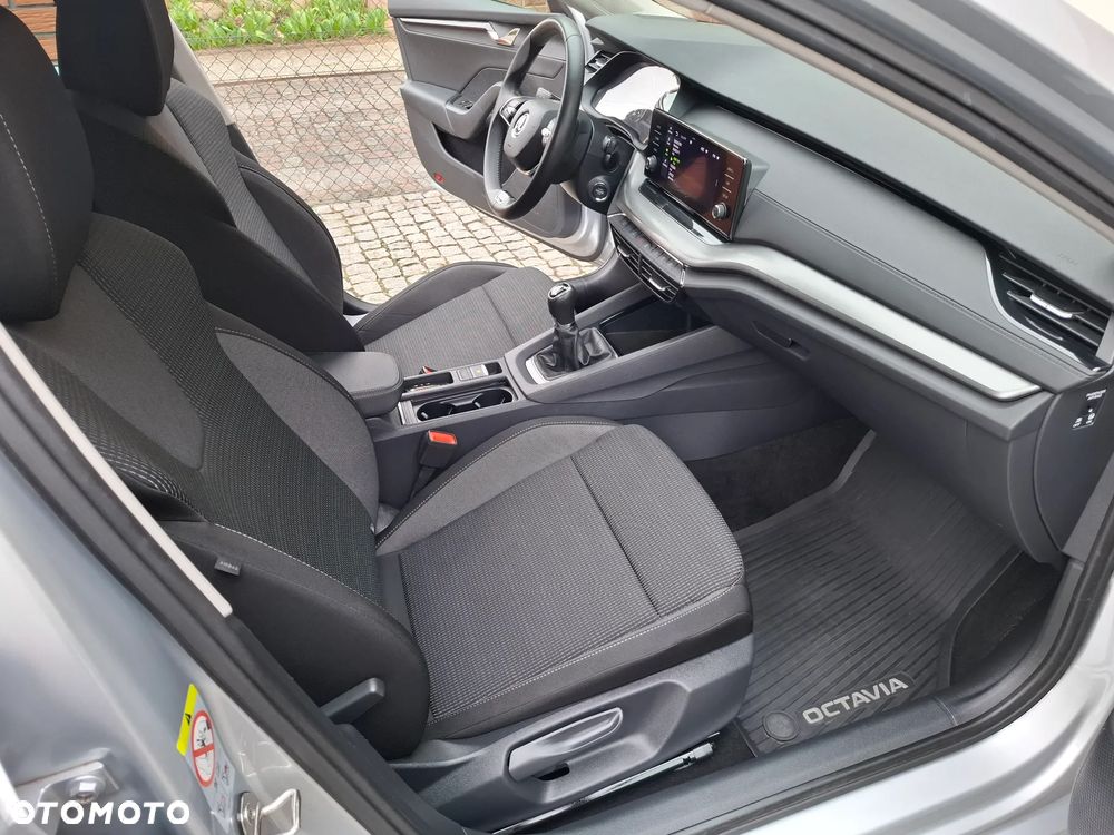 Skoda Octavia 1.5 TSI ACT Ambition - 27