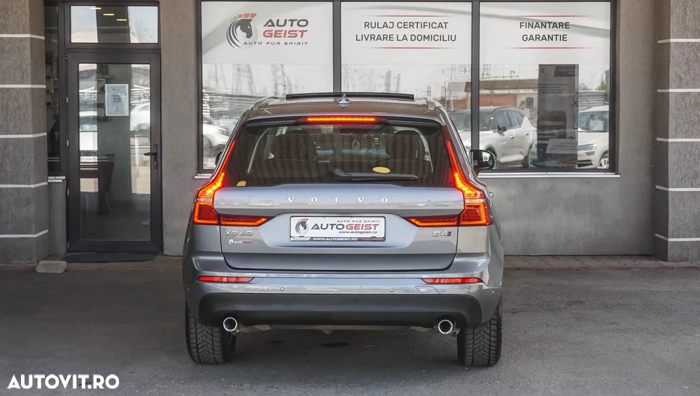Volvo XC 60 D4 AWD Momentum - 6