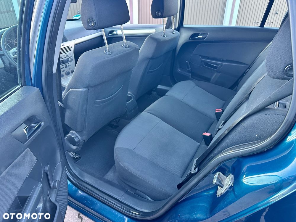 Opel Astra - 11