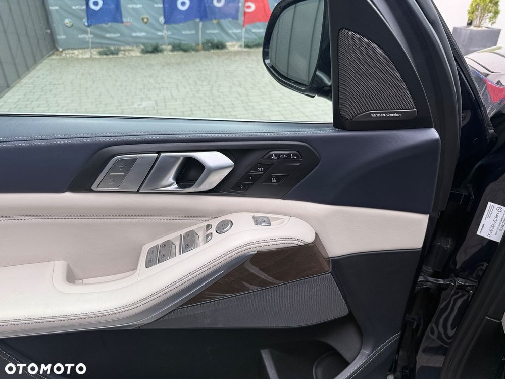 BMW X7 xDrive40i - 35