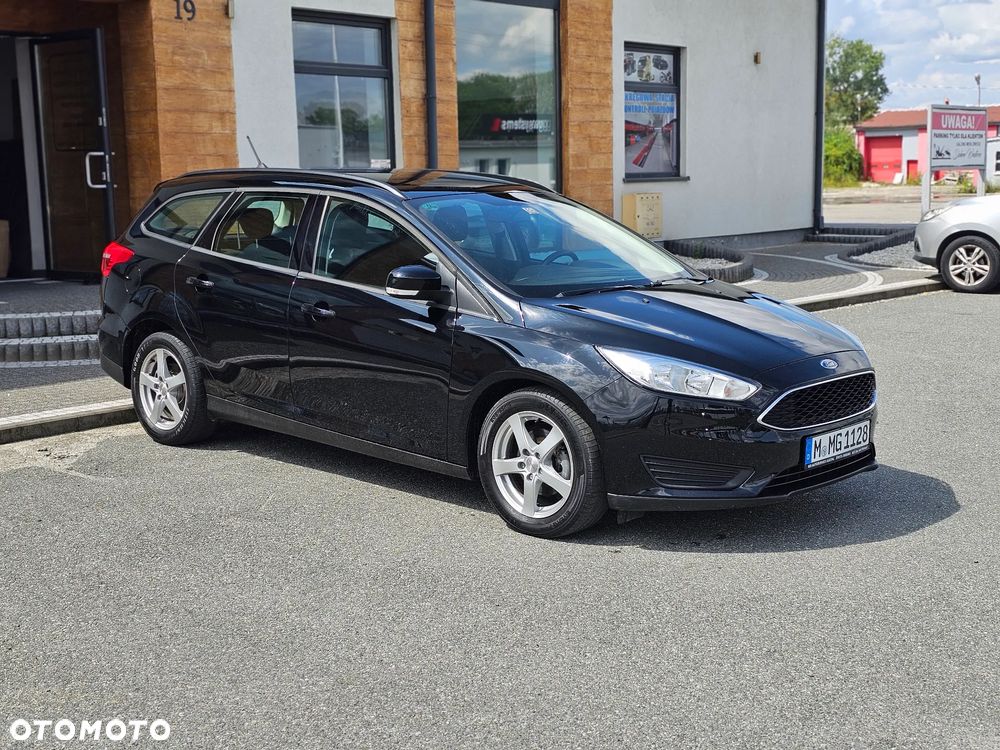 Ford Focus 1.0 EcoBoost Start-Stopp-System TITANIUM STYLE - 4