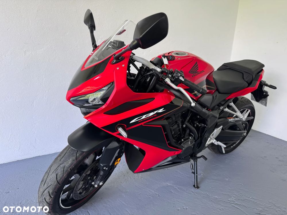 Honda CBR - 8
