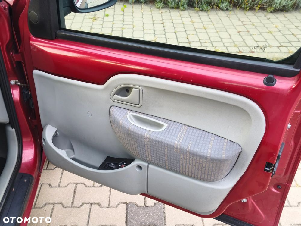 Renault Kangoo - 24