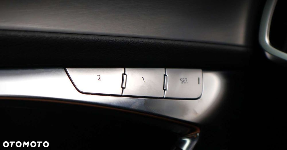 Audi A6 Avant 55 TFSI quattro S tronic S line - 24